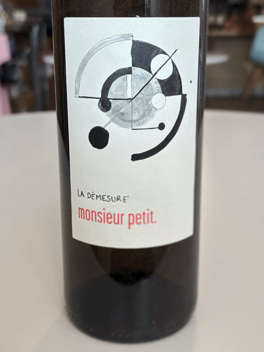 Monsieur Petit demesures